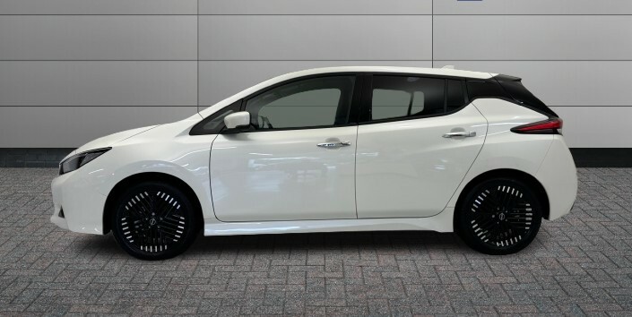 Nissan Leaf 160Kw E Tekna 59Kwh White #4