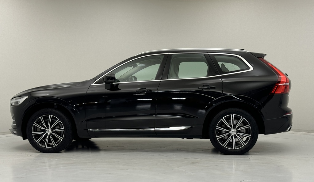 Volvo XC60 2.0 B5p 250 Inscription Awd Geartronic Black #5