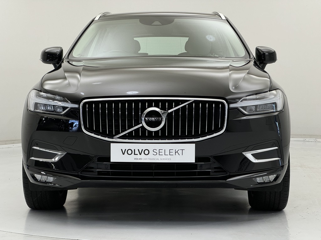 Volvo XC60 2.0 B5p 250 Inscription Awd Geartronic Black #3