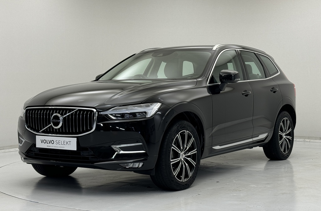 Volvo XC60 2.0 B5p 250 Inscription Awd Geartronic Black #4