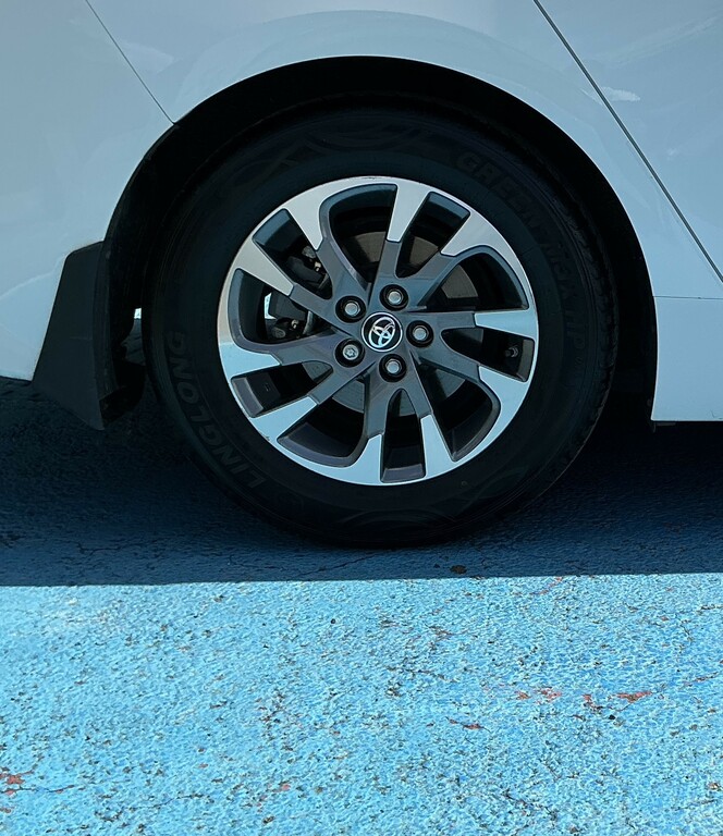 Toyota Prius+ 1.8L Business Edition Plus Blue #29