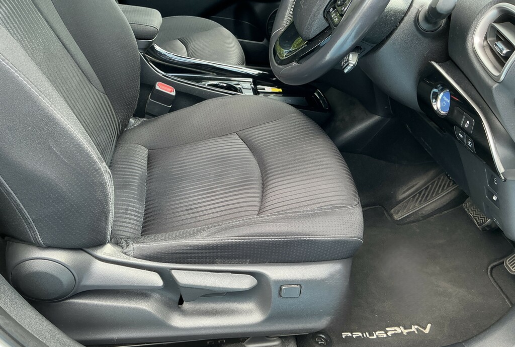 Toyota Prius+ 1.8L Business Edition Plus Blue #17
