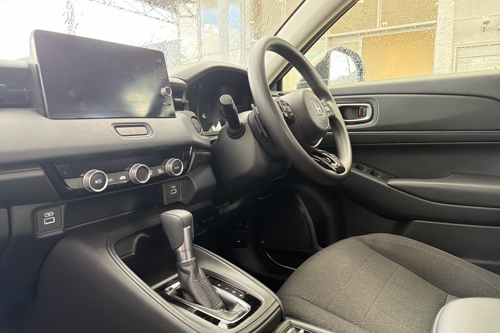 Honda Hr-V 1.5 Ehev Elegance Cvt White #2