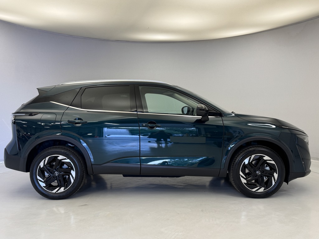 Nissan Qashqai 1.3 Dig-t Mh 158 N-connecta Glass Roof BW26YJA Green #3
