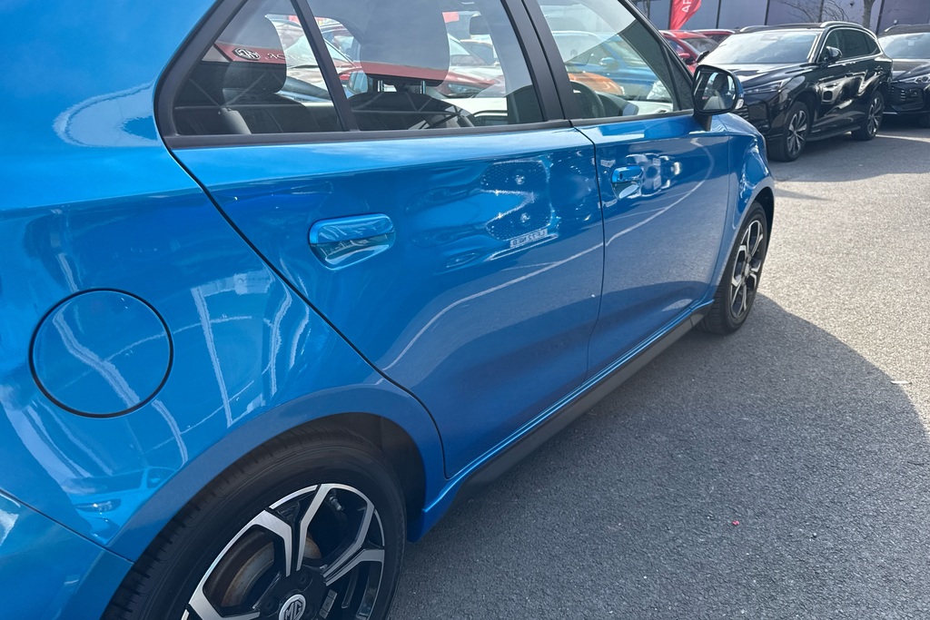 MG MG3 1.5 Vti-tech Exclusive Navigation Blue #6