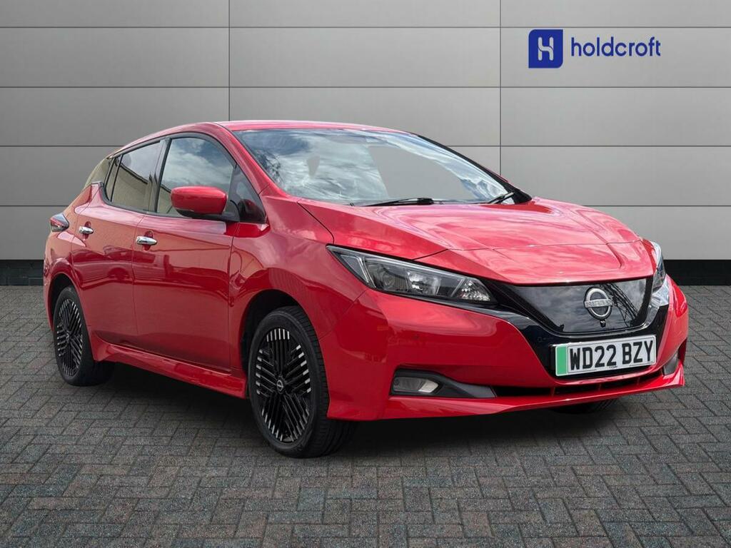Nissan Leaf 160Kw E N-connecta 59Kwh Red