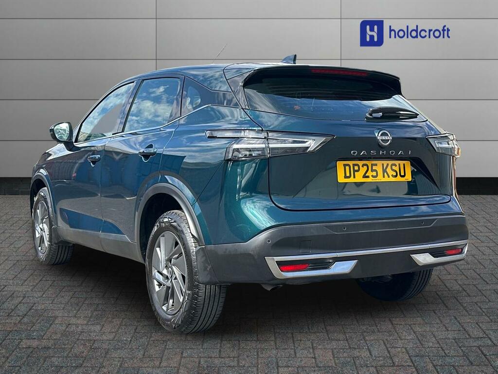 Nissan Qashqai 1.3 Dig-t Mh 158 Acenta Premium Green #3