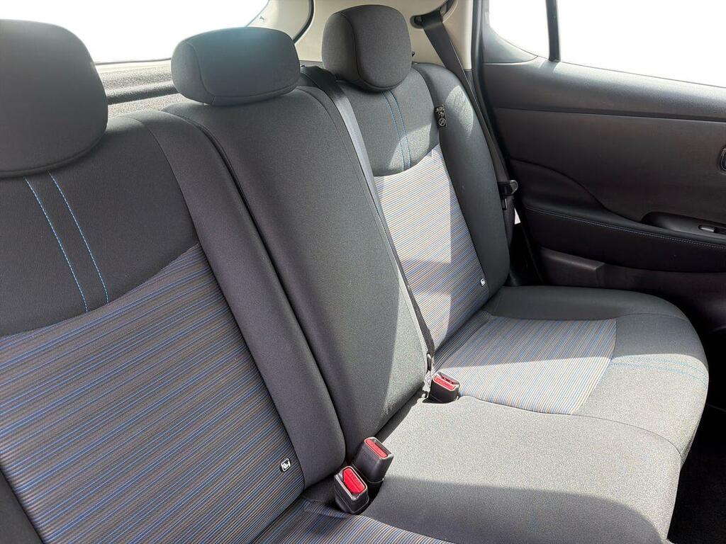 Nissan Leaf 110Kw N-connecta 39Kwh 2022 Blue #15