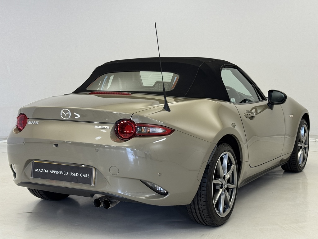 Mazda MX-5 Skyactiv-g Homura Convertible 2.0 Red #26