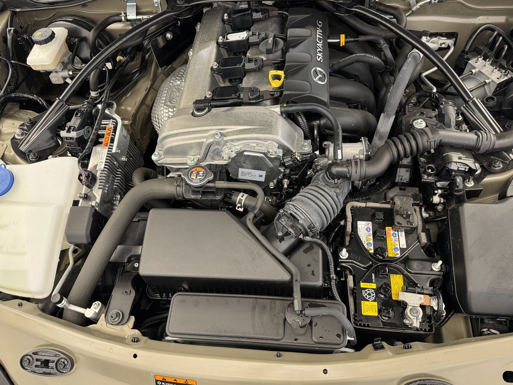 Mazda MX-5 Skyactiv-g Homura Convertible 2.0 Red #21