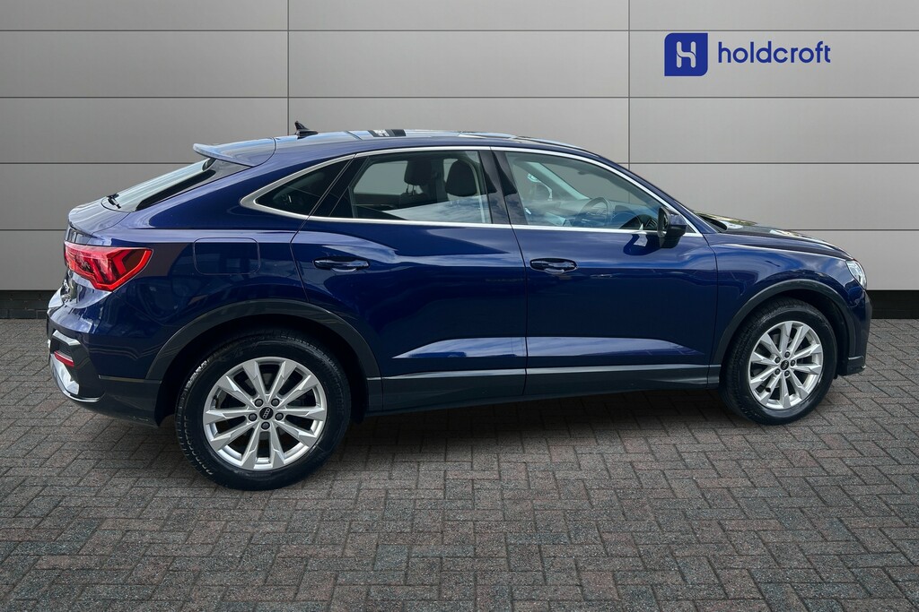 Audi Q3 35 Tfsi Sport S Tronic Blue #5