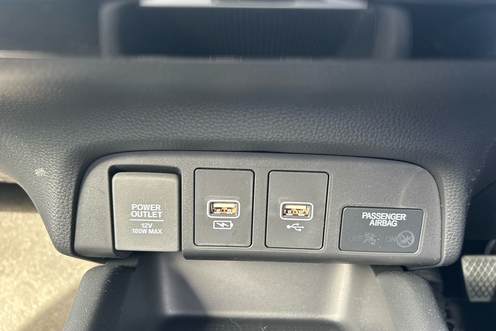 Honda Jazz 1.5 I-mmd Hybrid Crosstar Advance Ecvt Blue #23