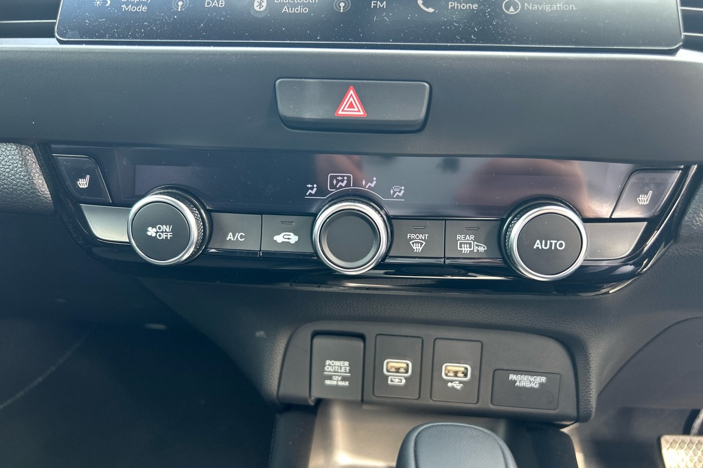 Honda Jazz 1.5 I-mmd Hybrid Crosstar Advance Ecvt Blue #17