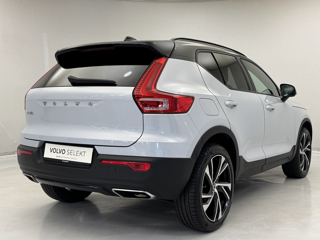 Volvo XC40 2.0 T5 R Design Pro Awd Geartronic Silver #4
