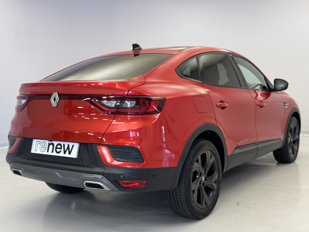 Renault Arkana 1.6 E-tech Hybrid 145 R.s. Line YT71FUD Red #4