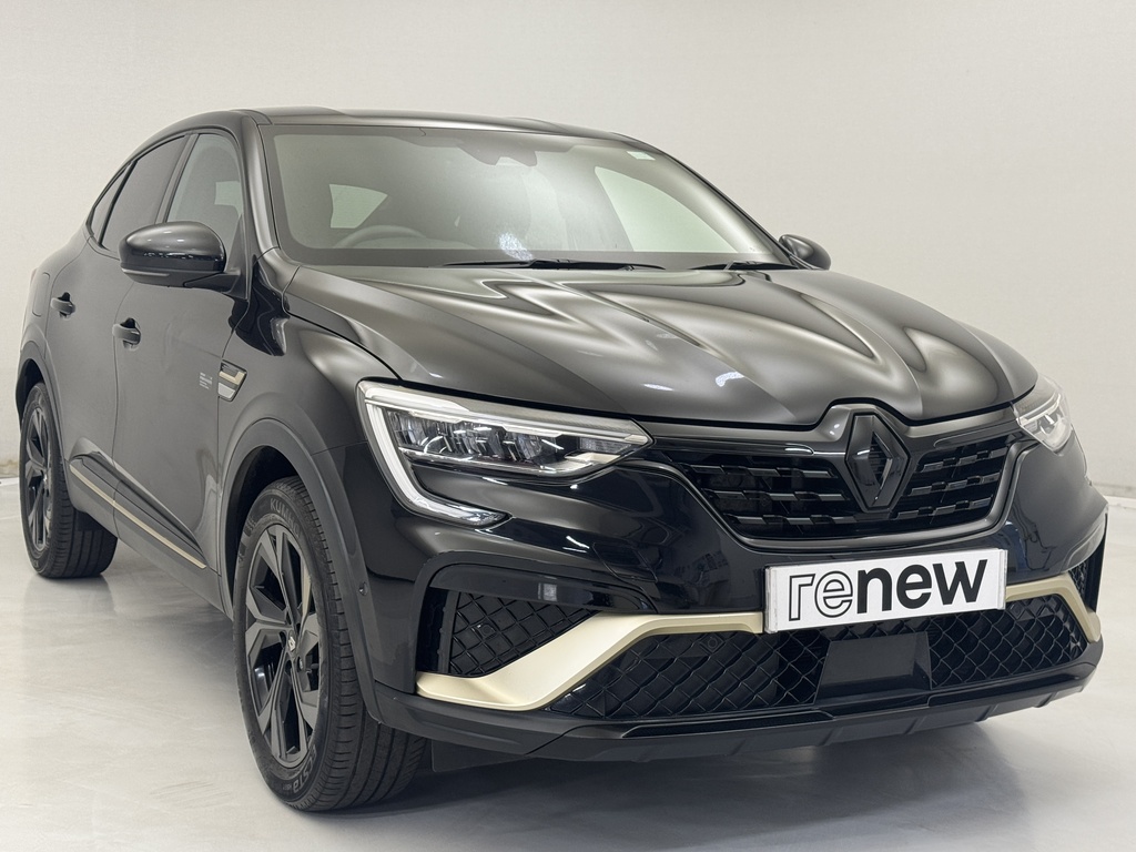 Renault Arkana 1.6 E-tech Full Hybrid 145 Engineered Black