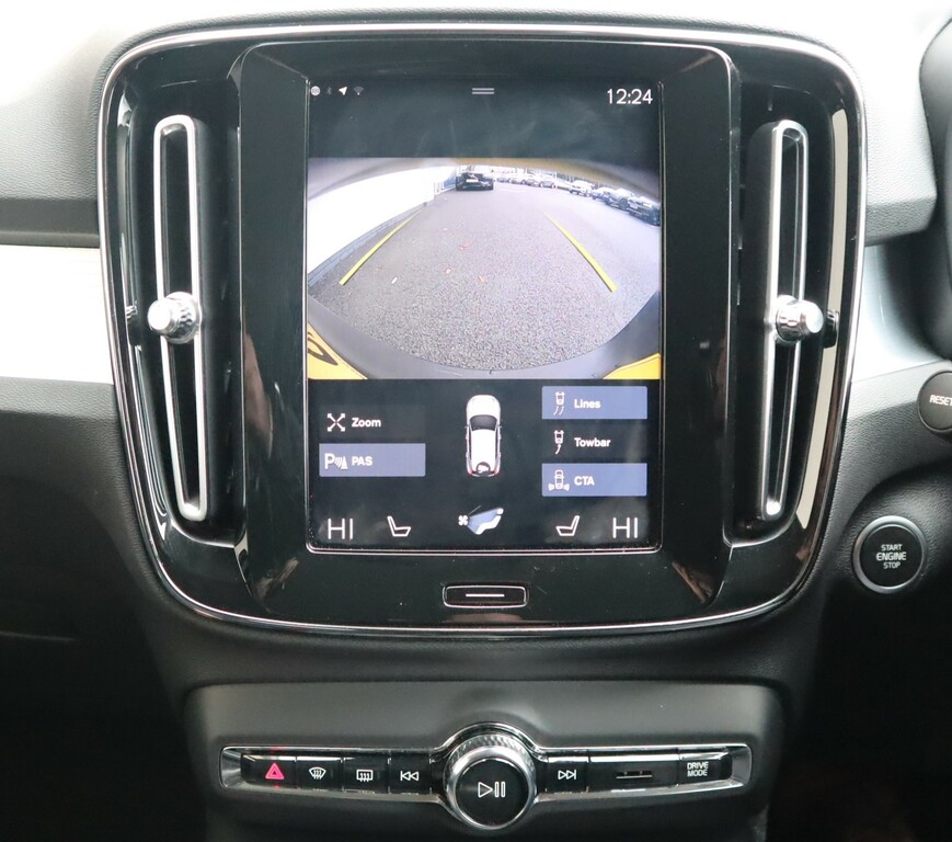 Volvo XC40 T3 Momentum Pro 5150 Factory Options Sun Grey #24