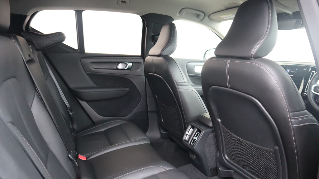Volvo XC40 T3 Momentum Pro 5150 Factory Options Sun Grey #7