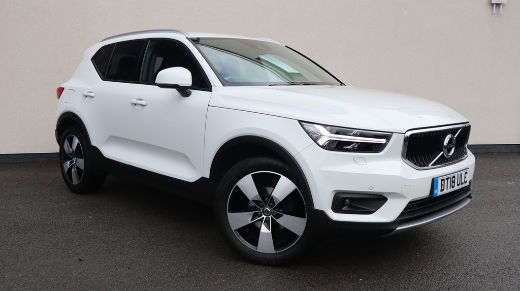 Volvo XC40 1.5 T3 Momentum Pro White
