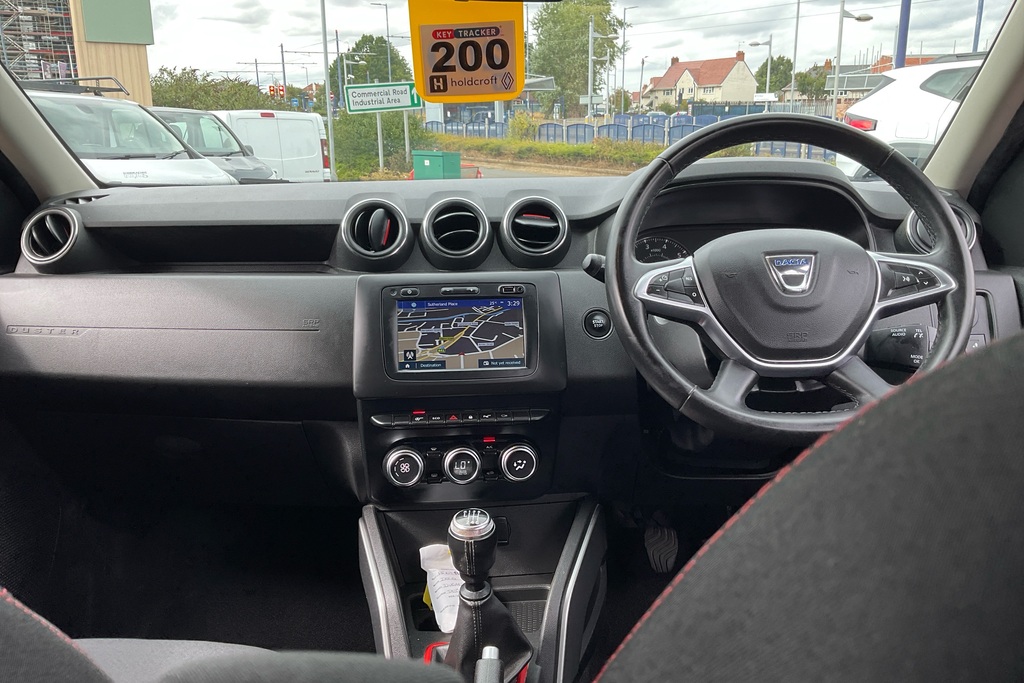 Dacia Duster 1.3 Tce 130 Techroad BD69BDF Red #3