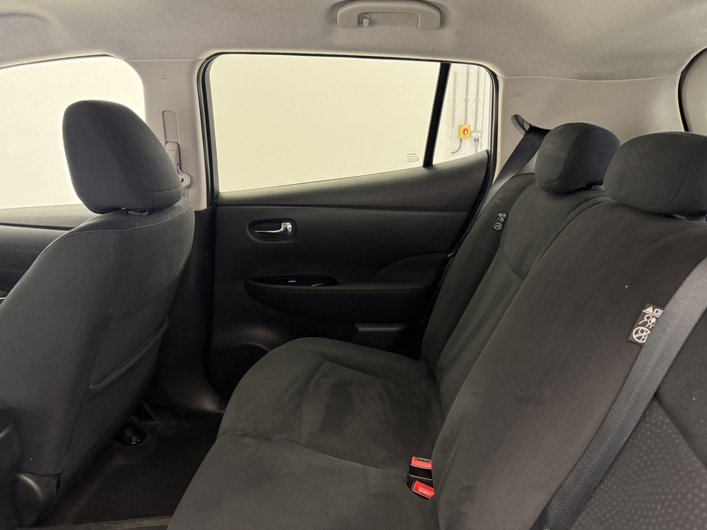 Nissan Leaf Hatchback White #12
