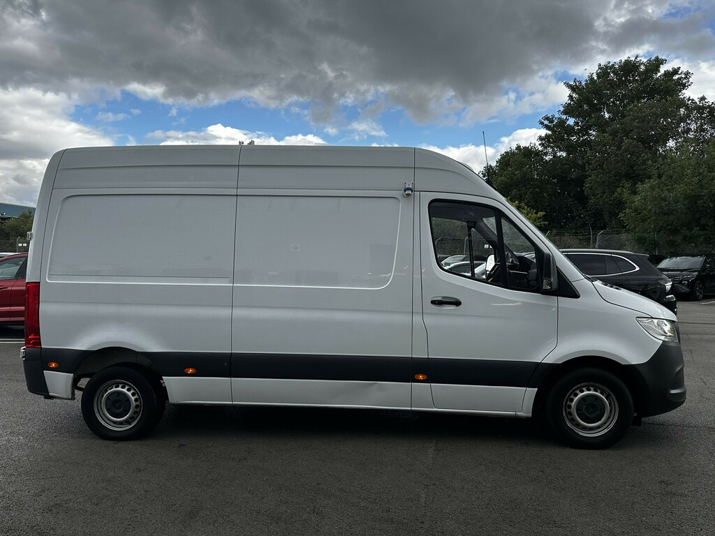 Mercedes-Benz Sprinter 3.5T H1 Van WV20VTO White #3
