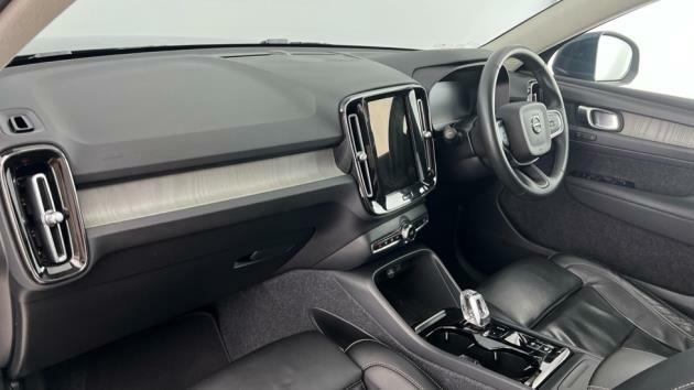 Volvo XC40 2.0 B4p Inscription Blue #4
