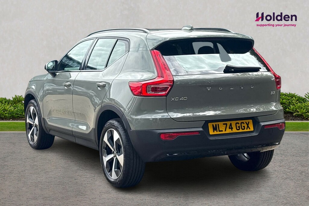 Volvo XC40 Plus Dark Green #3