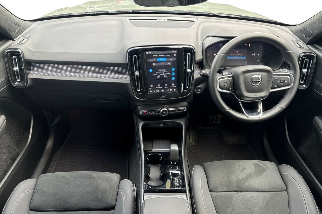Volvo XC40 Plus Dark Green #6