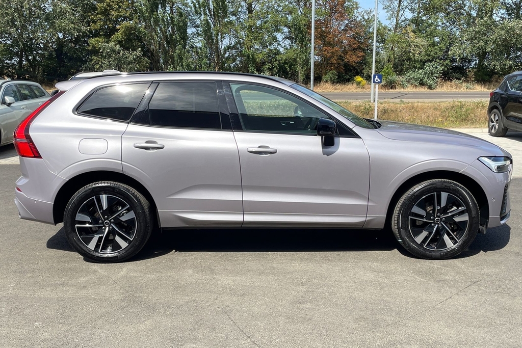 Volvo XC60 Plus Silver #4