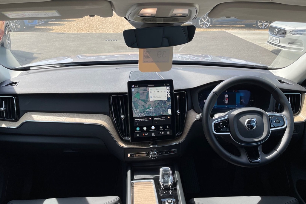 Volvo XC60 Plus Silver #6