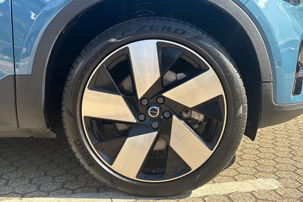 Volvo C40 Ultimate Blue #5