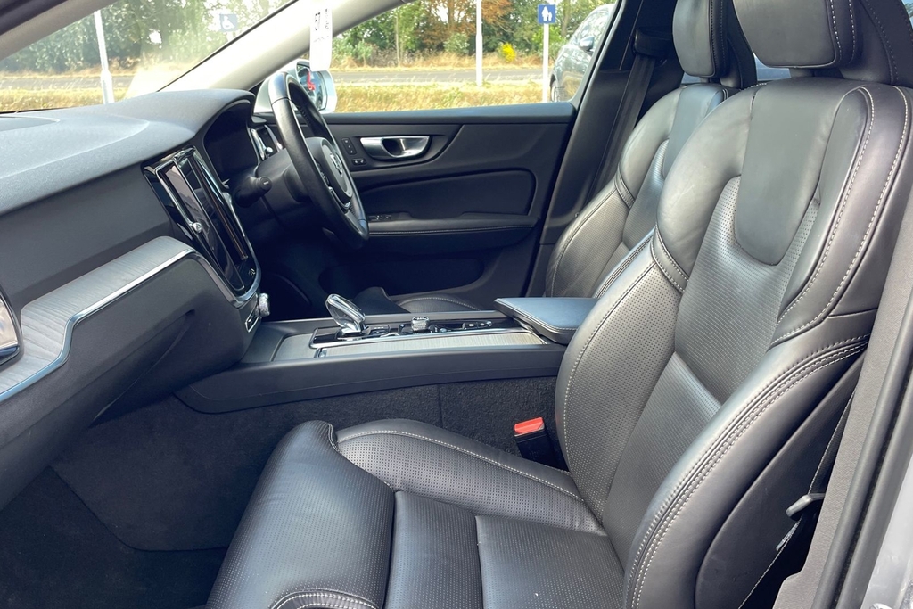 Volvo V60 Inscription Silver #2