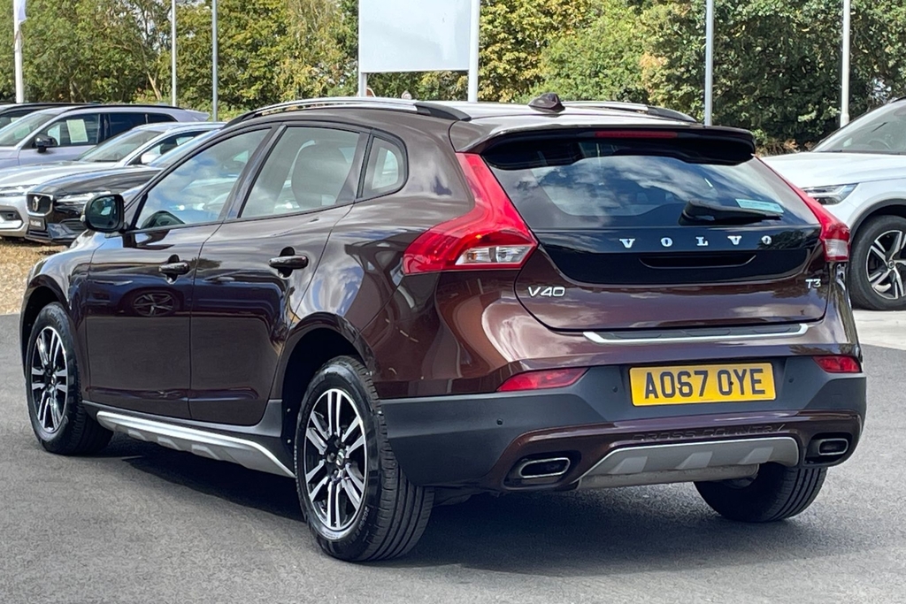 Volvo V40 Cross Country Nav Plus Brown #3