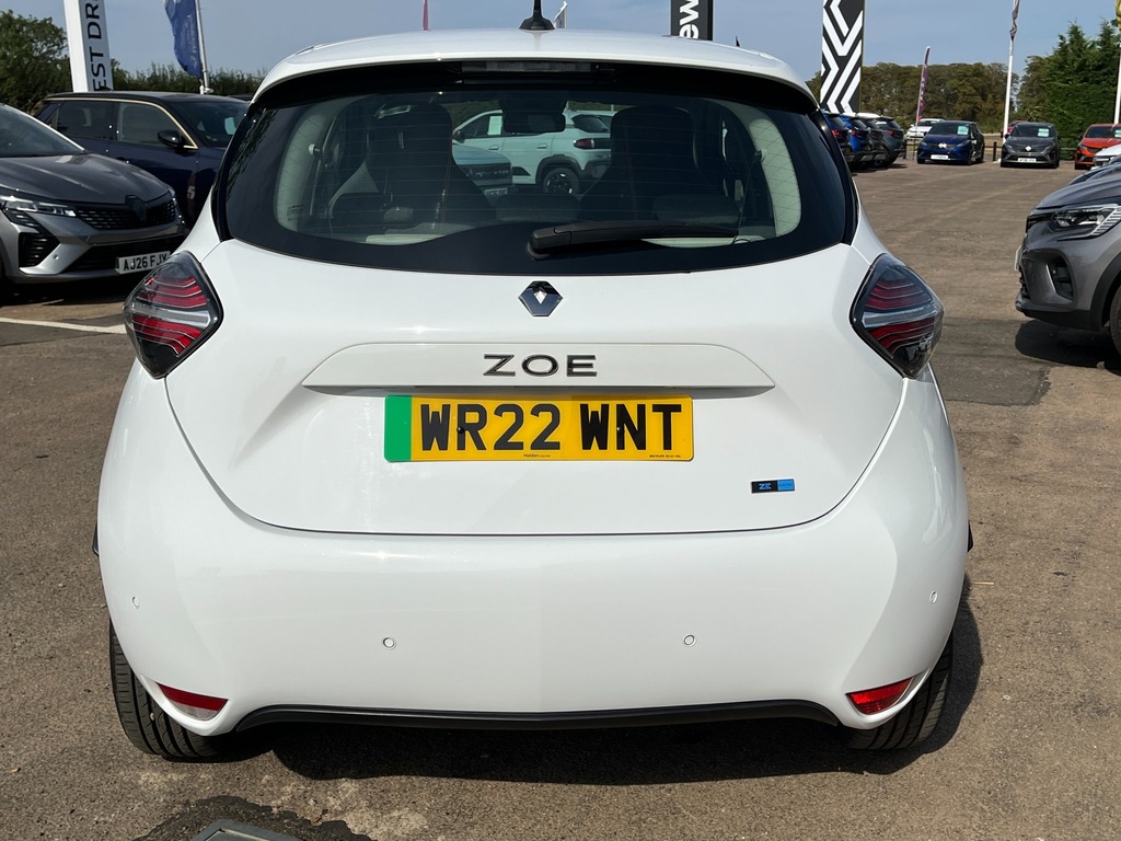 Renault Zoe Iconic White #6