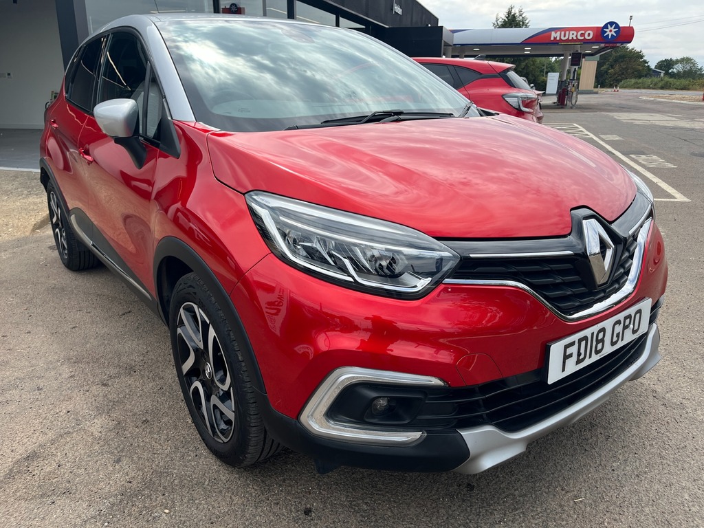 Renault Captur Dynamique S Nav Red