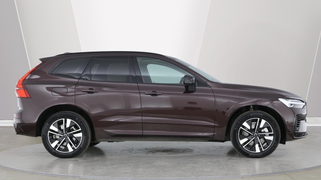 Volvo XC60 Plus Red #2