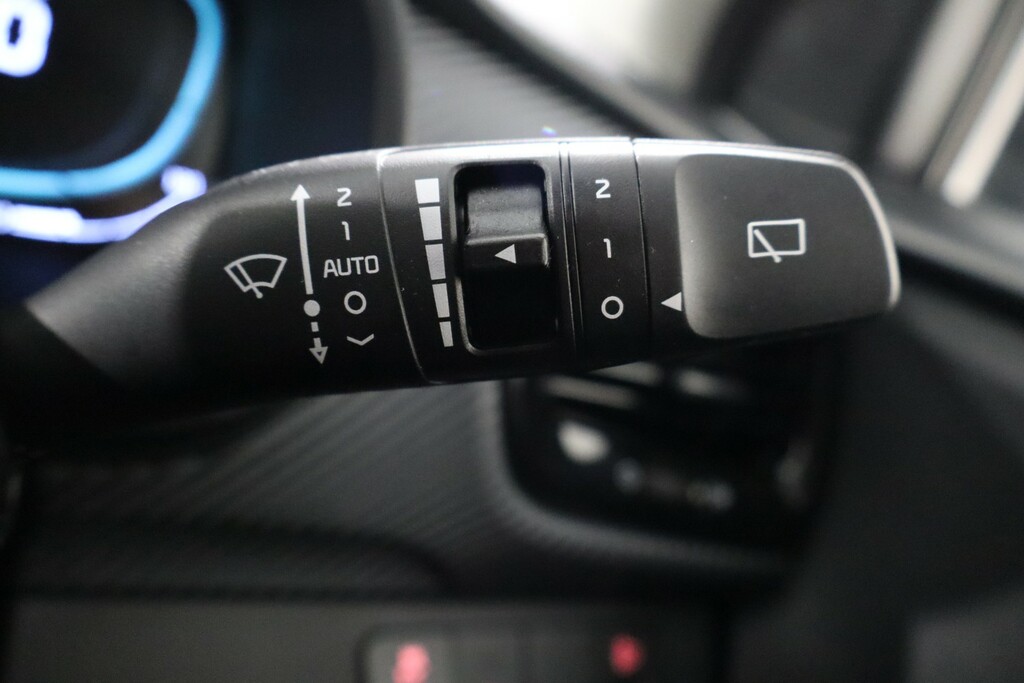 Kia Stonic 1.0 T-gdi 98 48V Gt Line S Isg Red #18