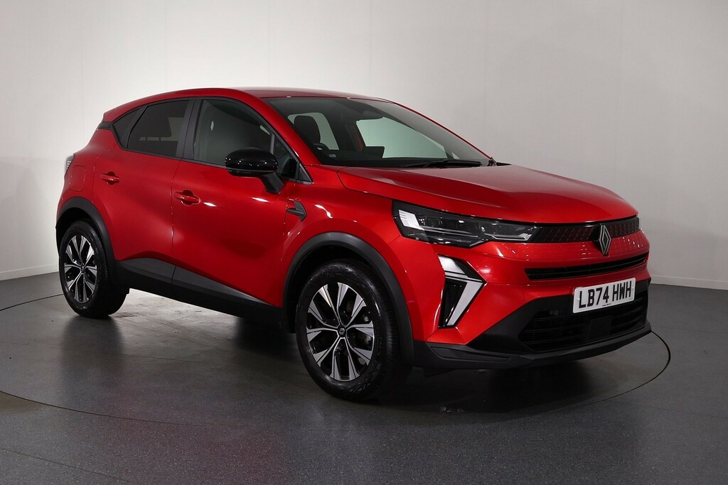 Renault Captur Evolution Red