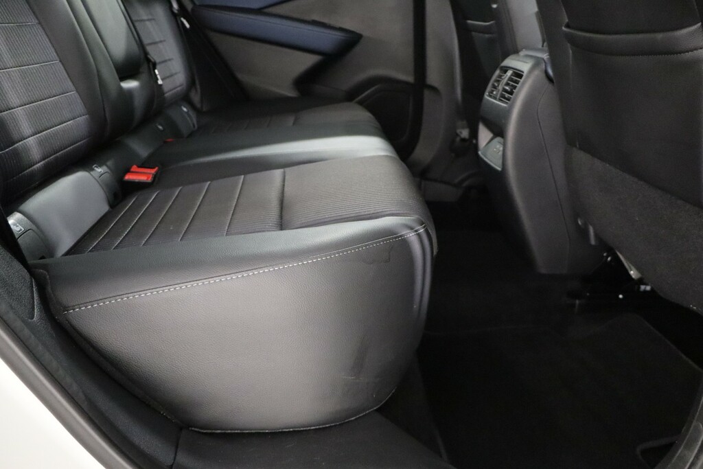 Nissan Qashqai N-connecta White #28