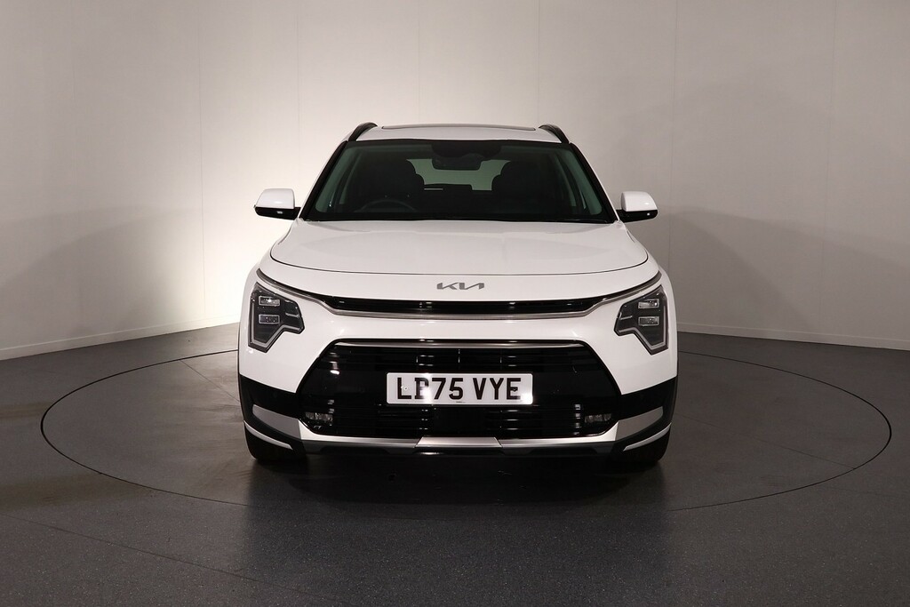 Kia Niro Aspire White #2