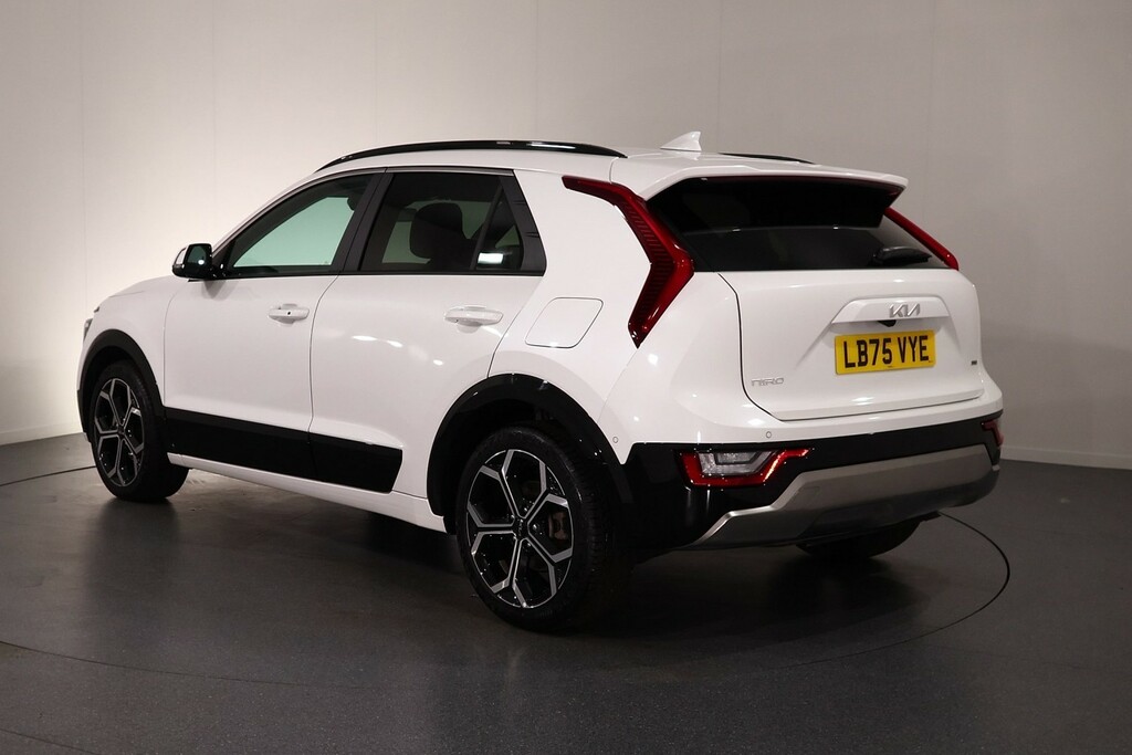 Kia Niro Aspire White #5