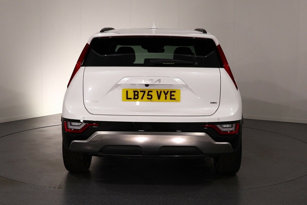 Kia Niro Aspire White #6
