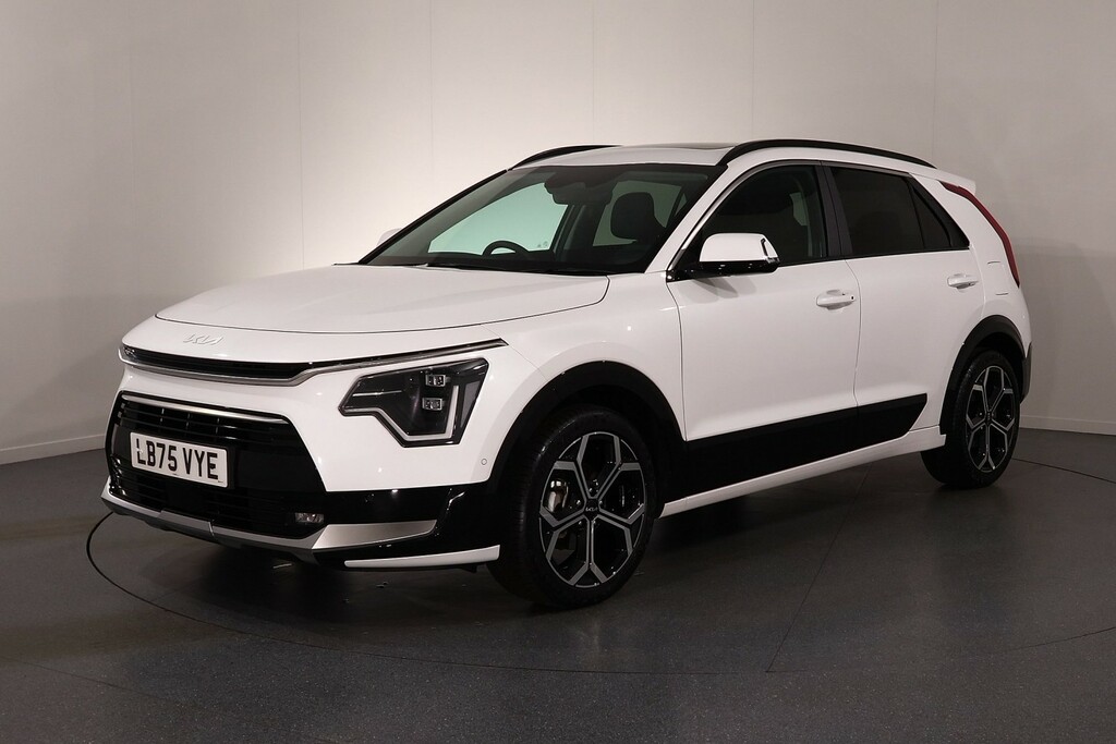 Kia Niro Aspire White #3