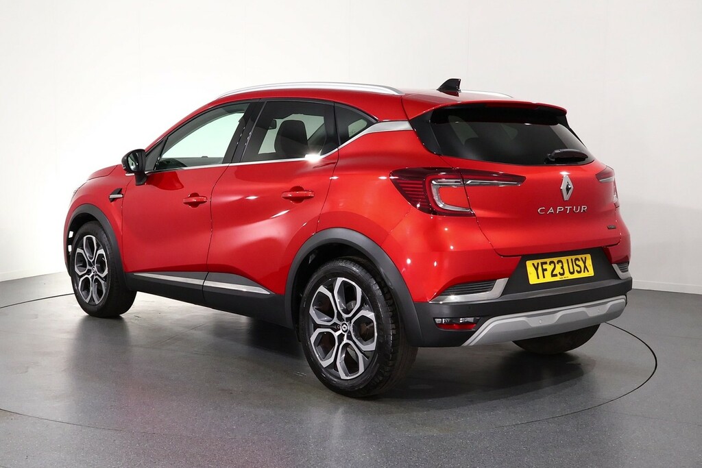 Renault Captur Techno Red #5