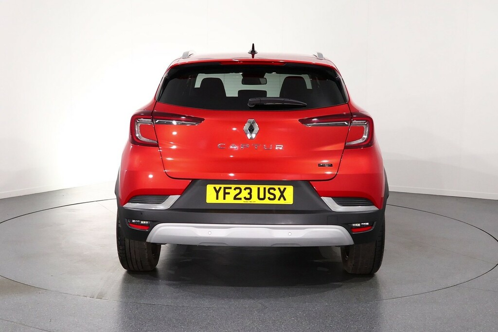 Renault Captur Techno Red #6