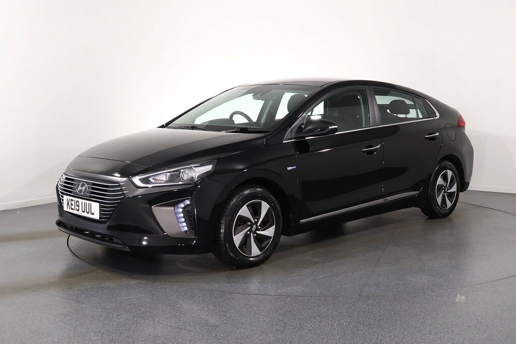 Hyundai Ioniq Premium Black #3