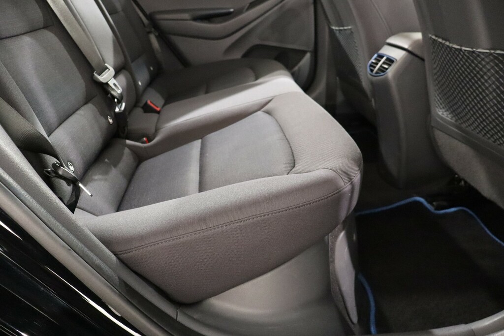 Hyundai Ioniq H-gdi Premium White #27