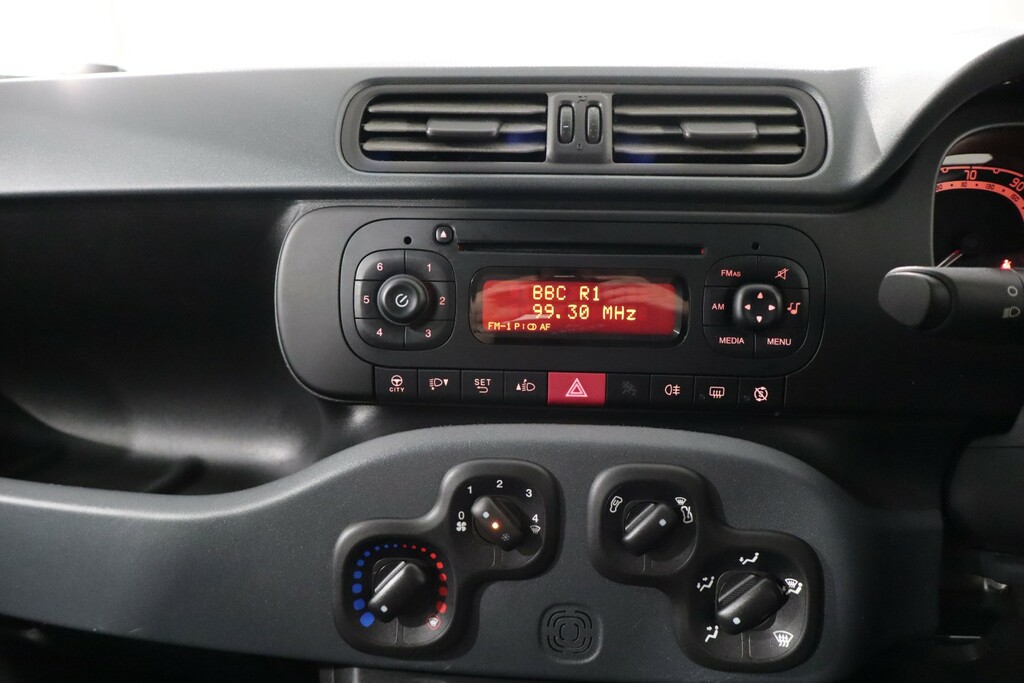 Fiat Panda Hatchback 0.9 Panda Cross 0.9 Twinair 90Hp Cross Black #19