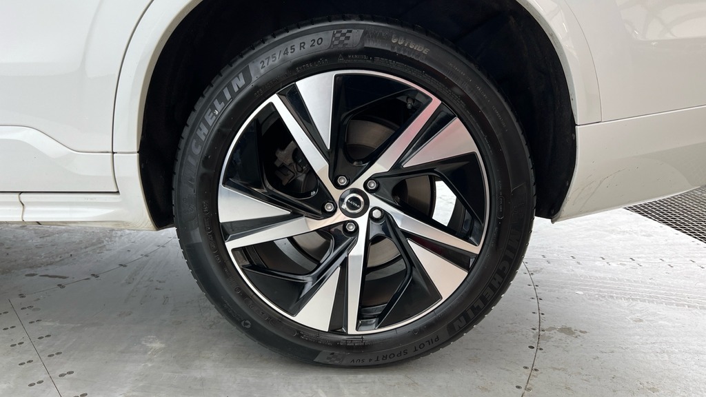 Volvo XC90 R-design White #4